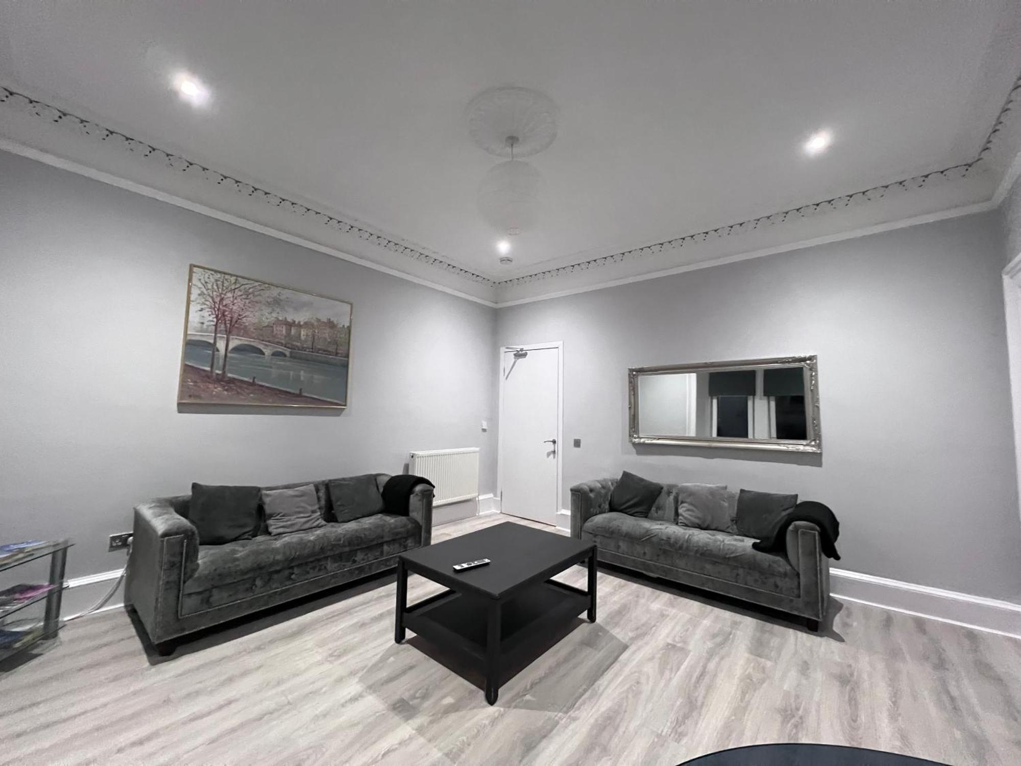 Lovely 4 Bedroom 2Nd Floor Walk Up Apartment Edinburgh Dış mekan fotoğraf