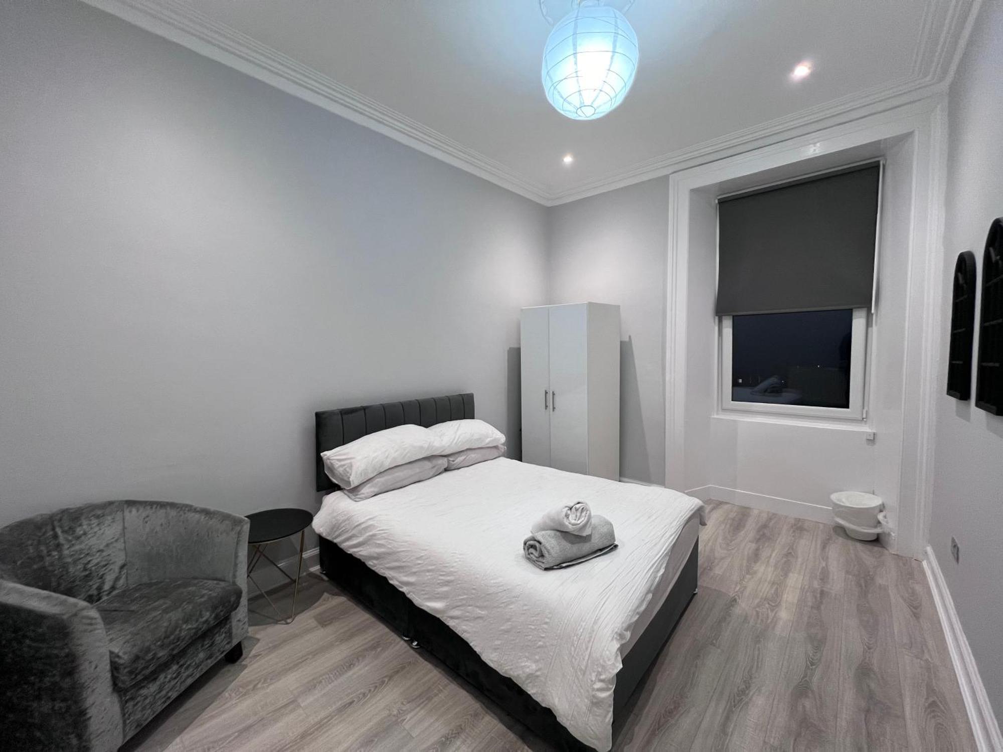 Lovely 4 Bedroom 2Nd Floor Walk Up Apartment Edinburgh Dış mekan fotoğraf